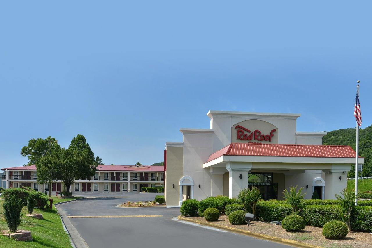 Red Roof Inn Dalton Exterior photo